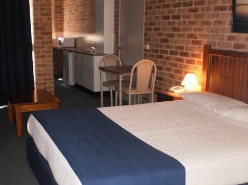Lake Haven Motor Inn Gorokan Екстер'єр фото